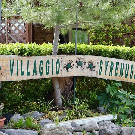 Campingplatz Villaggio Syrenuse 3*