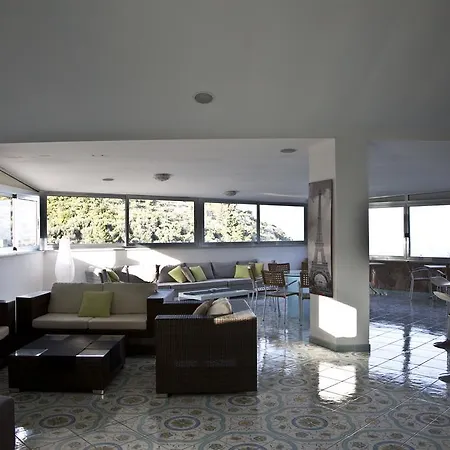 אתר קמפינג Villaggio Syrenuse